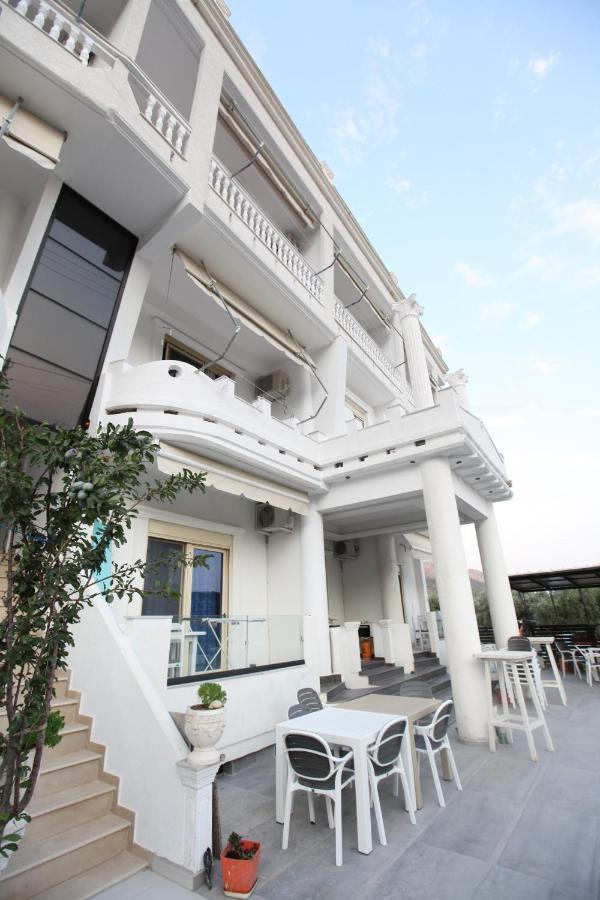 Hotel Kristal Борш Экстерьер фото