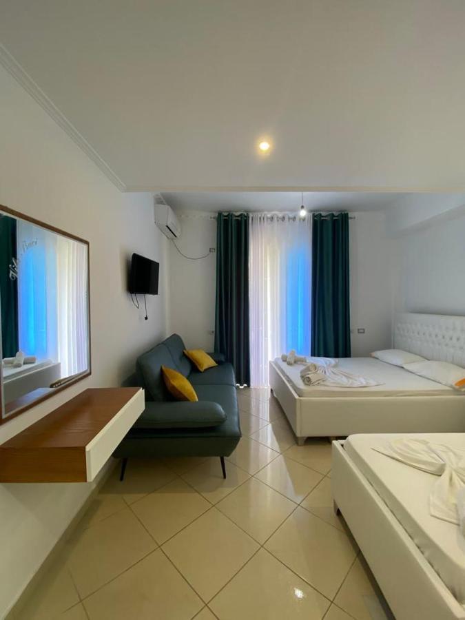 Hotel Kristal Борш Экстерьер фото
