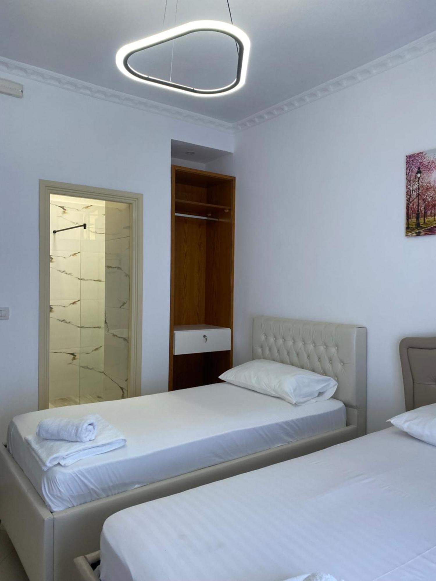 Hotel Kristal Борш Экстерьер фото